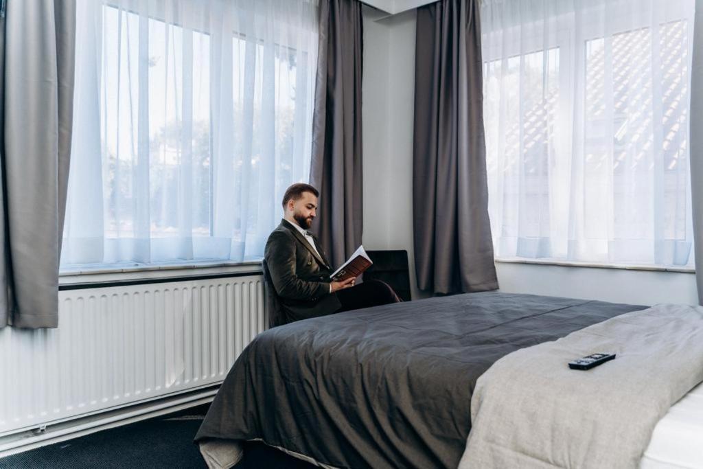 Atomihotel: Contemporary Comfort Steps From The Atomium! Jette Exterior foto